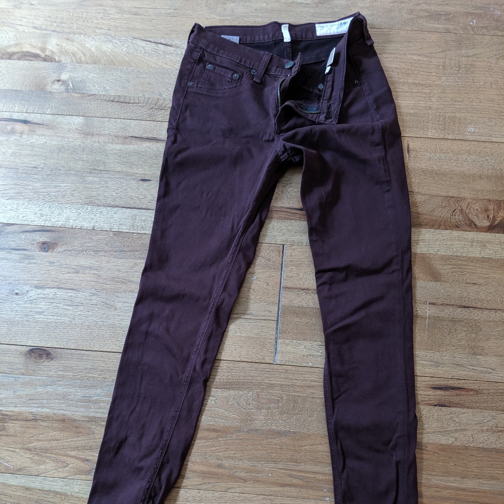 Rag & Bone Size 26 skinny jeans in dark burgundy